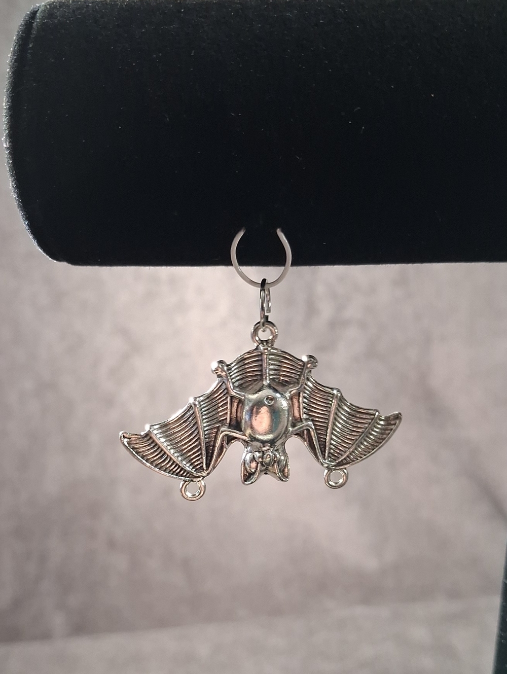2/$5 Silver Tone Metal 36mm x 58mm Spread Wings Bat Pendant NEW